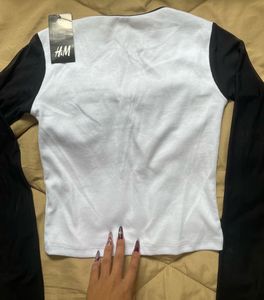 Mesh Sleeve Ruched Crop Top