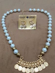 Pearl Necklace & Earring Set