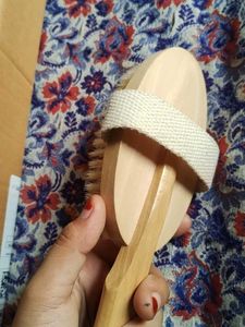 Body Brush With Detachable Handle