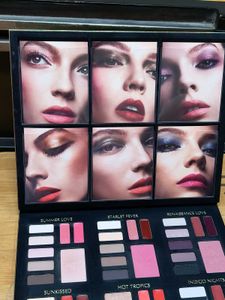 Estee Lauder 48 Shades 6 Looks to Envy Makeup Kit