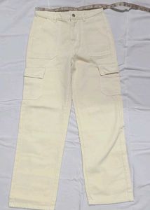 Korean Cargo Pant 🤍