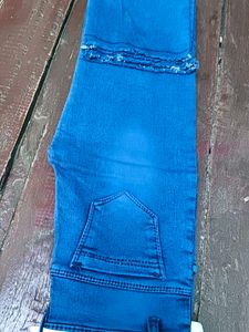 Wellbotom new Design pant for girl