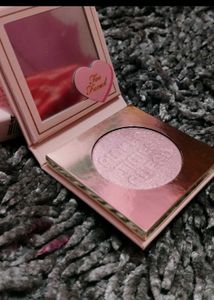 Too Faced (Blush) 🙂❤️