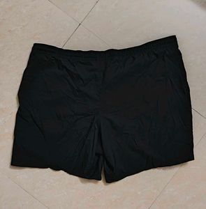 Unisex Black Loose Sports Shorts