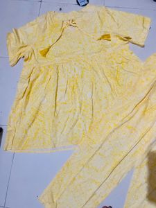 🌼 Clovia Yellow Kurta Set – Sunshine vibes at a….