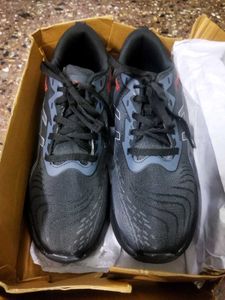 Asics Sneakers