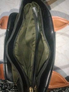 Elegant Black Handbag
