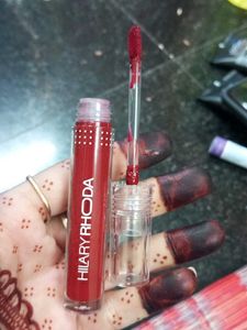 Hilary Rhoda Power of Matte Lipstick