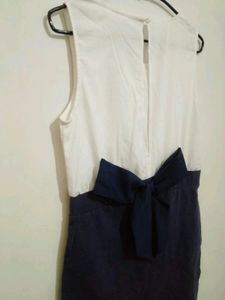 Stalk Brand New Dress M Size Bow Design On Back