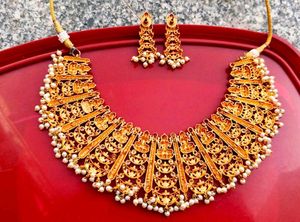 Akhila Necklace