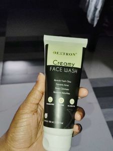 Dextron Creamy Face Wash