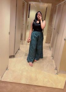Wide leg trousers