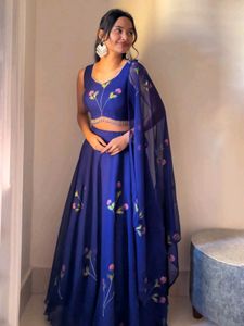 hand painted 8mtr flair lehnga🌸