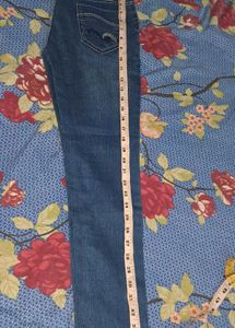 Girls Jeans Free Dupatta