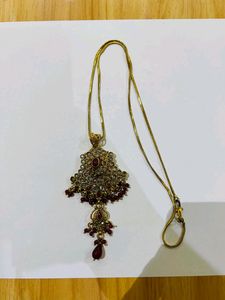Free Pendant Set With Elegant Top