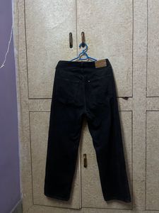 Black Straight-Leg Jeans