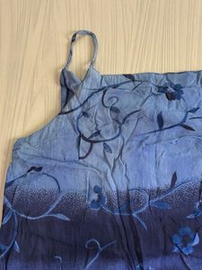 blue dress