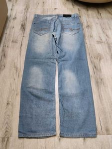 Ma2073 Status jeans waist 32 inches