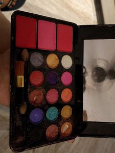 Eyeshadow Pallet Hilary Rhoda