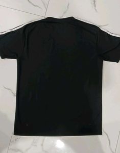 ADIDAS BLACK TSHIRT