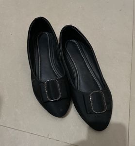 Black Bow Ballerinas