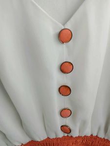White &amp; Peach Top