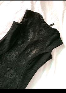 Sweetheart neck bodycon dress 🌸🖤