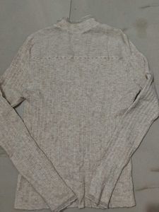 Elegant Knit Top with Lace Detail