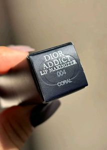 Dior addict lip maximiser Shade 04 (coral)