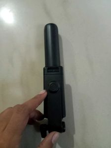 Black Extendable Selfie Stick