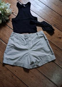 Chic Beige Shorts