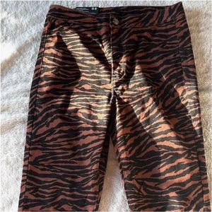 H&amp;M PRINTED JEANS