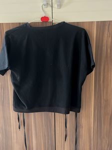 Black Graphic Print Crop Tee