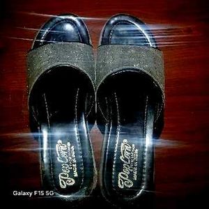 Stylish Popcorn Sandals