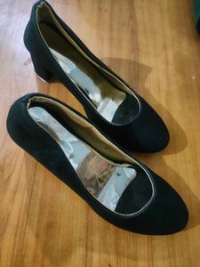 Stylish Black Heels