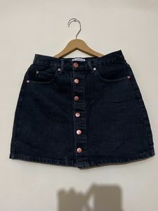Buttoned Denim Skirt