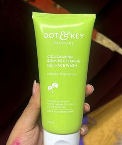 Dot & Key Face Wash