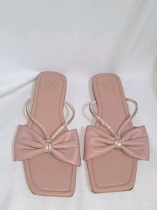 Niyyonsi Bow Thong Sandals