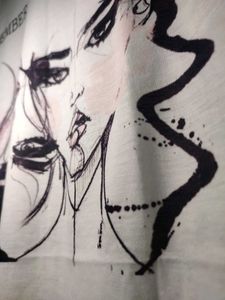 Urbanic White graphic print tee