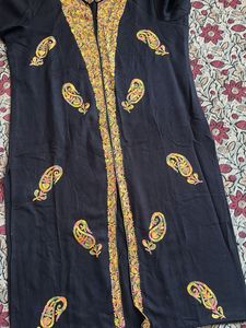 Elegant Embroidered Black Kashmiri Kurta