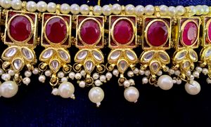 Kundan Neckpiece With Earrings