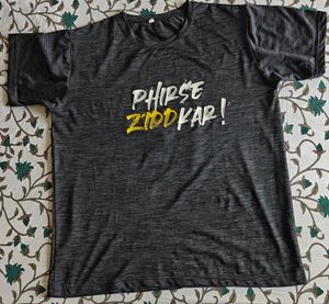 5 Men&#39;s Graphic T-Shirt Bundle - Size M