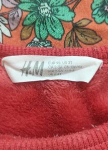 H&amp;M Girl Winter Sweatshirt 2-4 Year