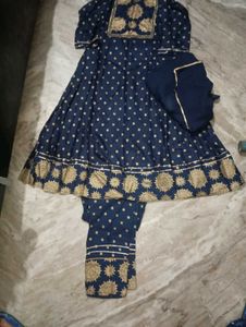 Kurta Pant And Dupatta Set