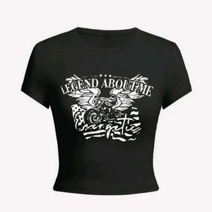 Savana Cool Graphic crop top