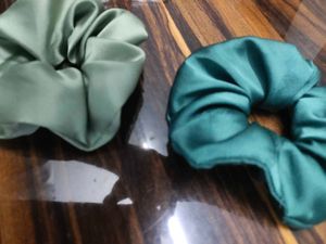 Silk Scrunchie Set (Green)