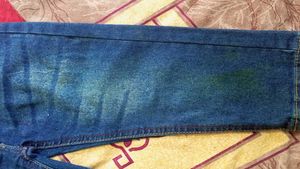 2 Denim Jeans