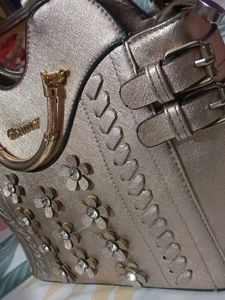 Gold &#34;Givemy&#34; Flower Handbag