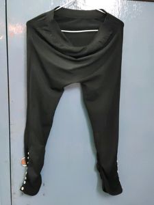 Black Stoned Strechable Leggings