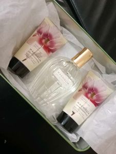 M&amp;S Magnolia Floral Gift Set